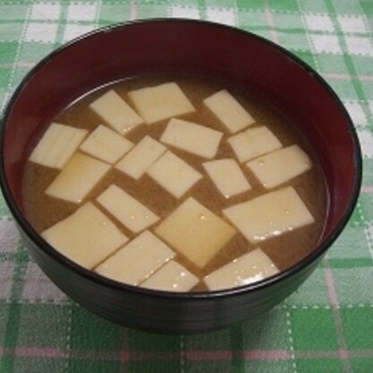 mimi2385さん、こんばんは♪ネギなしですm(__)m
お豆腐のお味噌汁は美味しいですね！ご馳走様でした(*^_^*)
